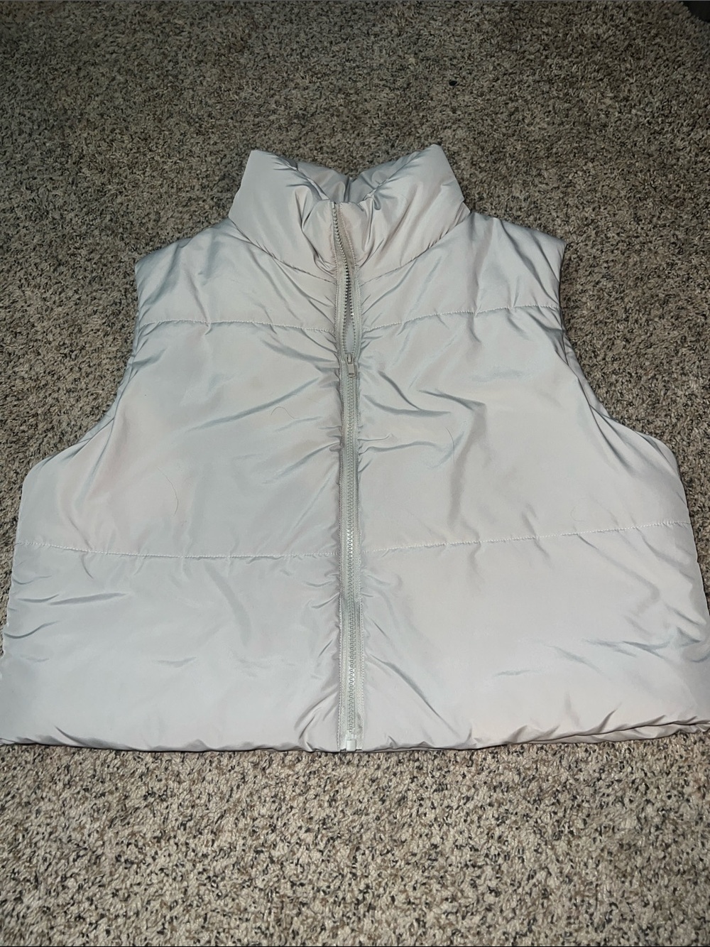 SHEIN Light Cream Puffer Vest